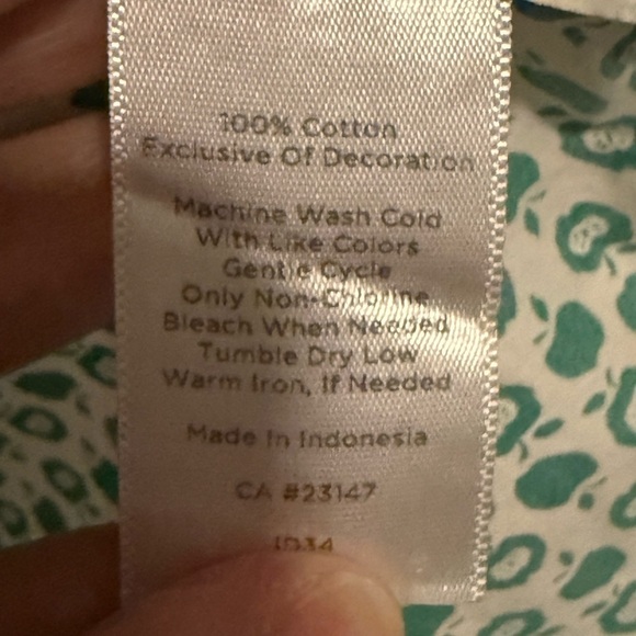 TALBOTS Green Apple Print Top 🍏 1/2 Button Pullover Size 10 - Picture 8 of 8